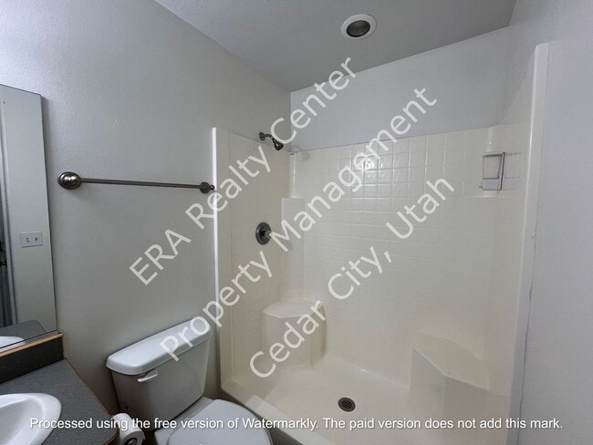 Building Photo - 159 E 820 S