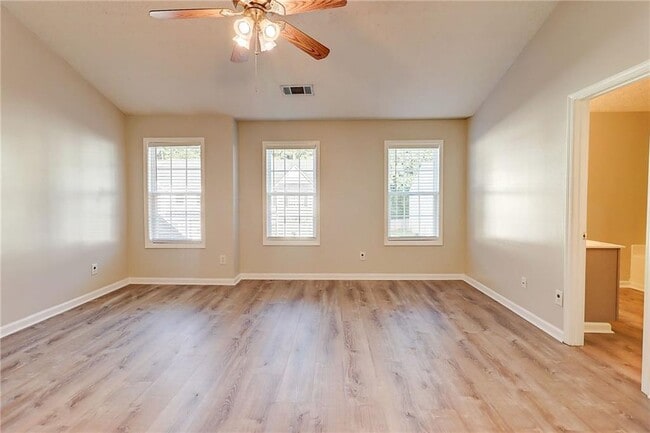 Building Photo - 2922 Greyhawk Ln