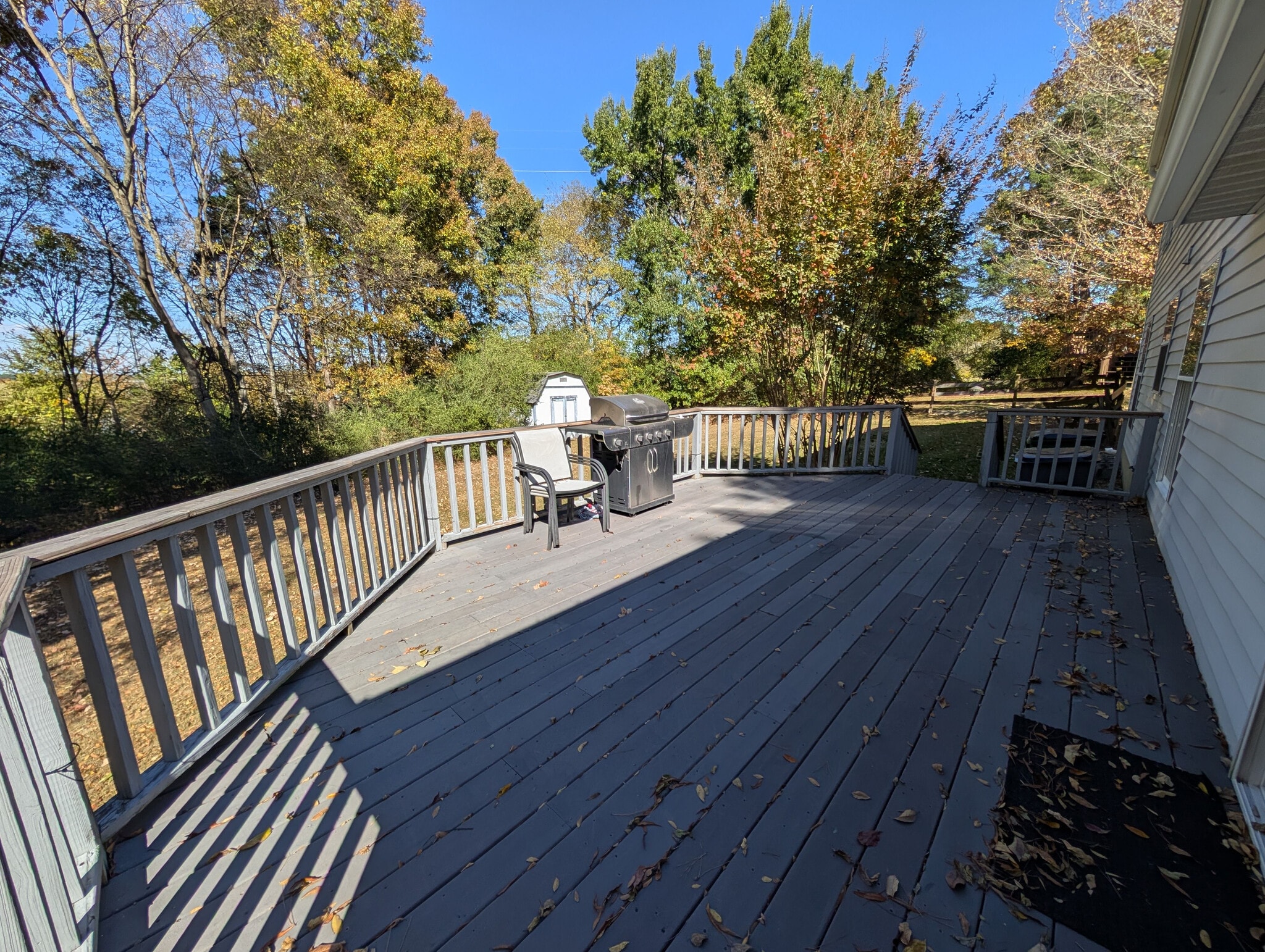 Building Photo - Room in House on Flint Glenn Ln