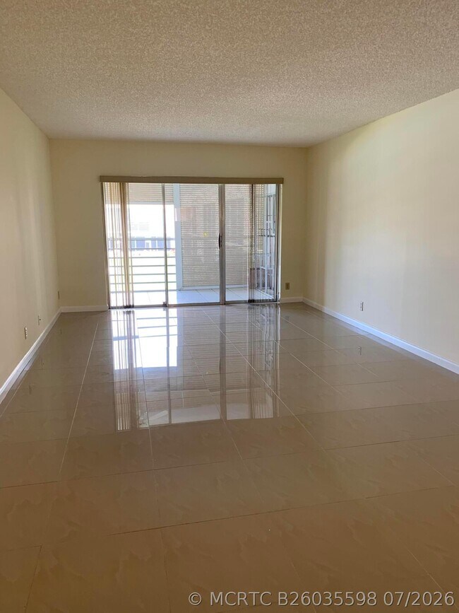 Building Photo - 3212 Strawflower Way