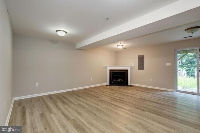 Building Photo - 4719 Springmaid Ln