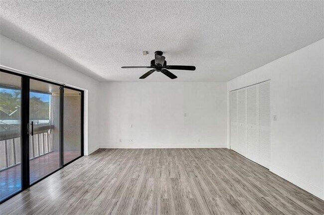 Building Photo - 103 Heatherbrook Way