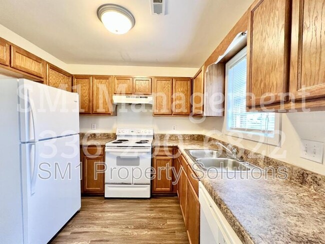 Building Photo - 121 Thomas St