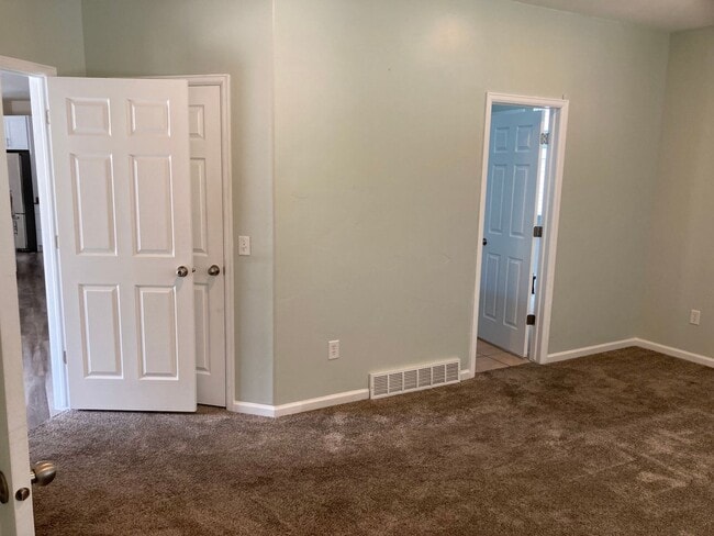 Building Photo - Beautiful Home in Highly Desired Daybreak Location!