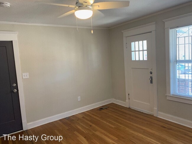 Building Photo - 2 br, 1 bath House - 3241 Gillham Rd - Unit 1