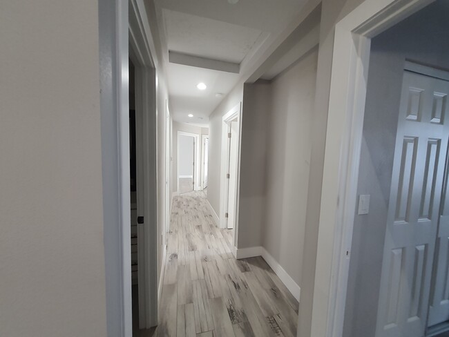 Hallway leading to bedrooms - 11261 Berry St