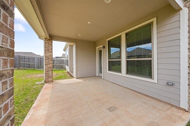 Building Photo - 8714 Windsong Trail Dr
