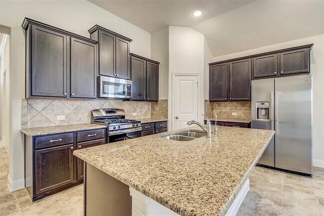 Building Photo - 6221 Hightower St