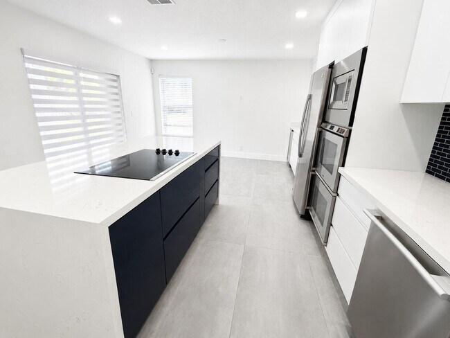 Building Photo - 4683 NW 99th Terrace
