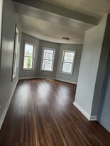 Building Photo - 109 Phillips Ave