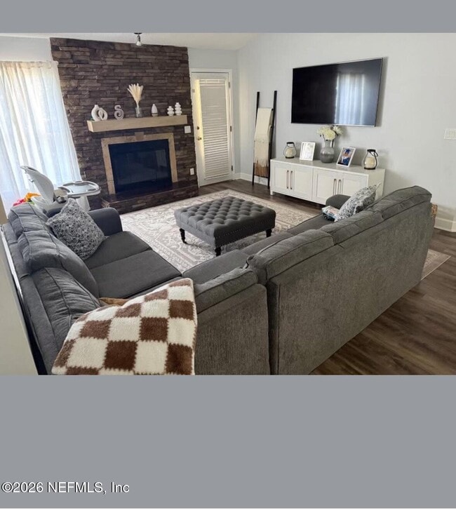 Building Photo - 4148 Grenshaw Ct