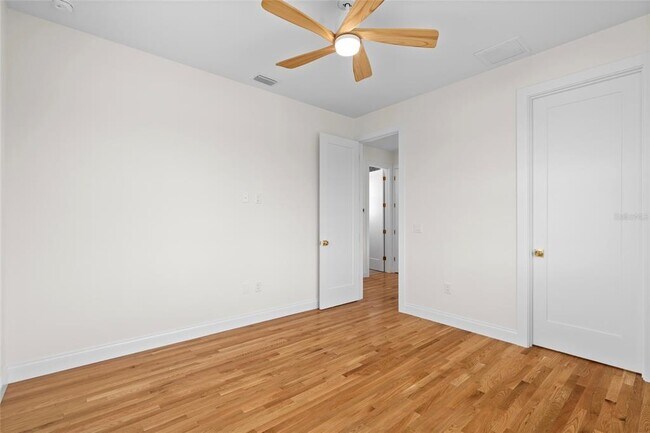 Building Photo - 1631 31st Ave N