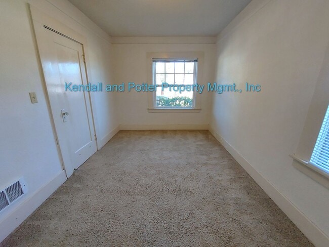 Building Photo - Bright 2BR/1BA Santa Cruz Home with Enclosed Yard & Sunroom!