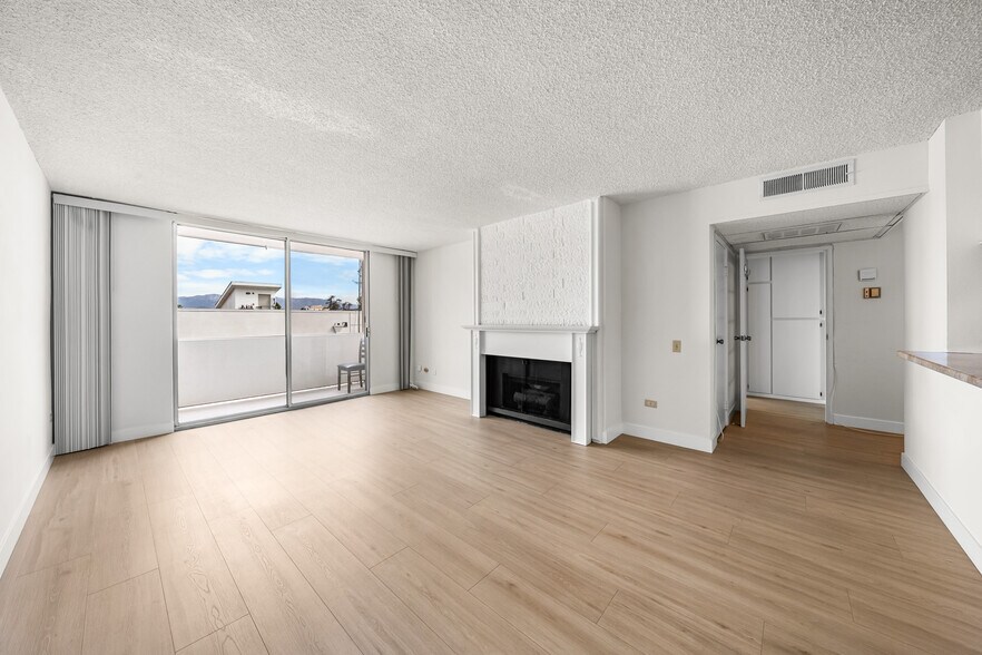 Building Photo - 421 S La Fayette Park Pl