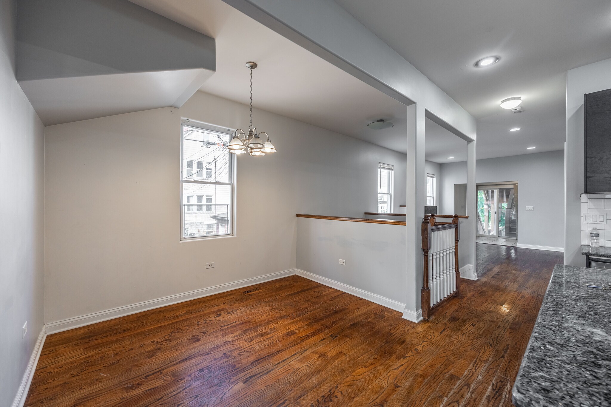 Building Photo - 3444 W Schubert Ave