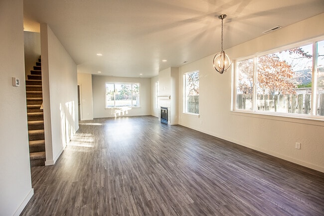 Building Photo - 18112 E Riverway Ave