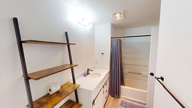 Building Photo - No Deposit w/RHINO! Water, Sewer Garbage I...