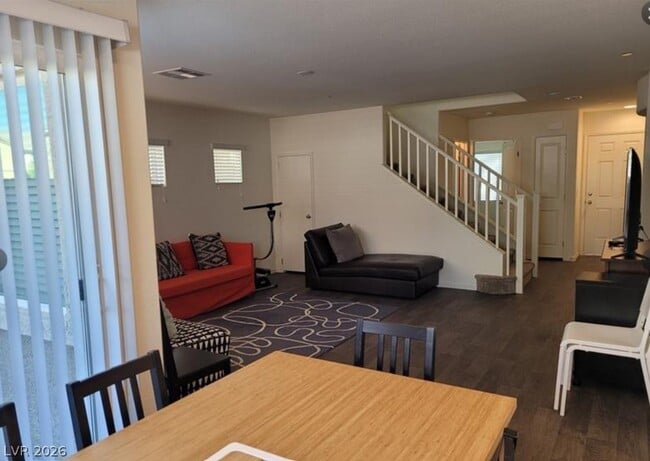 Building Photo - 4135 Chamisa Cove St