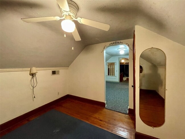 Building Photo - 112 N Roosevelt Ave