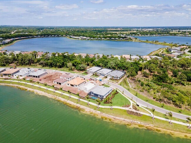 Building Photo - 1394 Sailview Pl