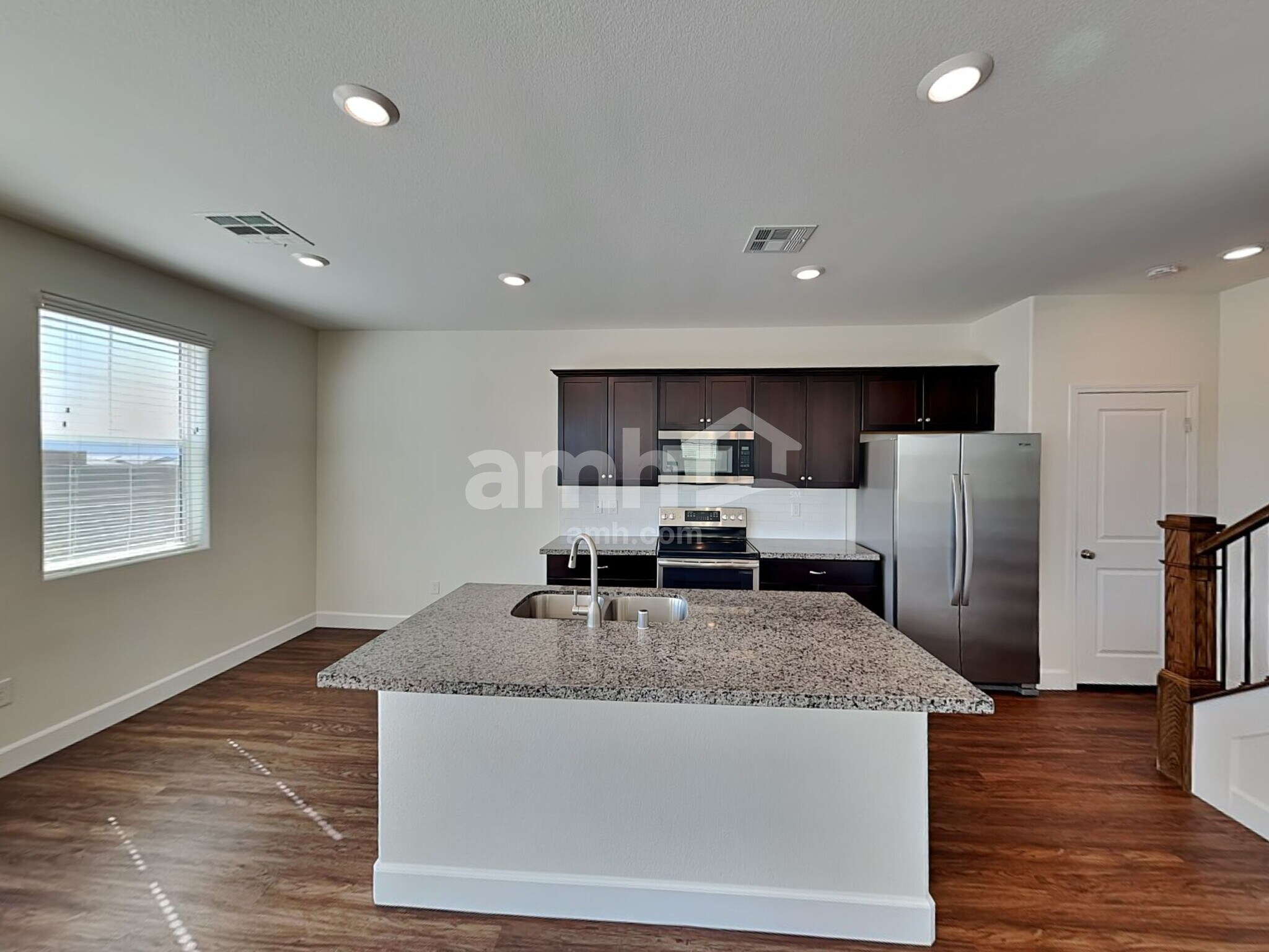 Building Photo - 8152 Inhibition Ct