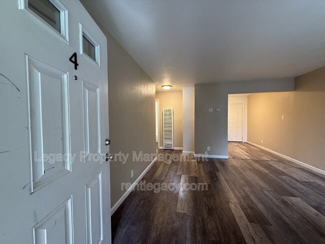 Building Photo - 3715 46th Ave