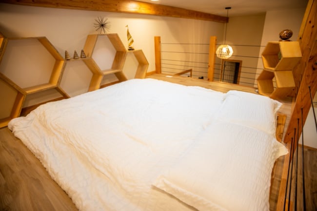 Building Photo - 5855 S View Rd