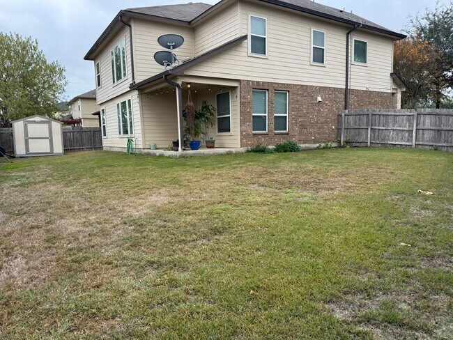 Building Photo - 517 Whittmen Ave