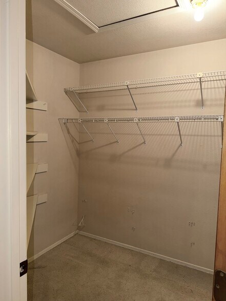 Building Photo - 5516 Cochiti Ct NW
