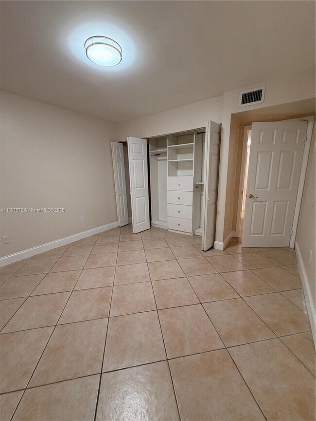 Building Photo - 15320 SW 106th Terrace