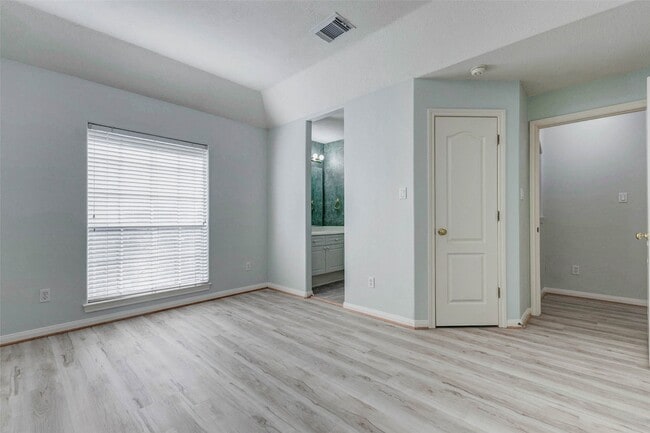 Building Photo - 12906 Silent Shore