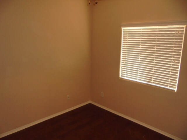 Building Photo - 14643 W Acapulco Ln