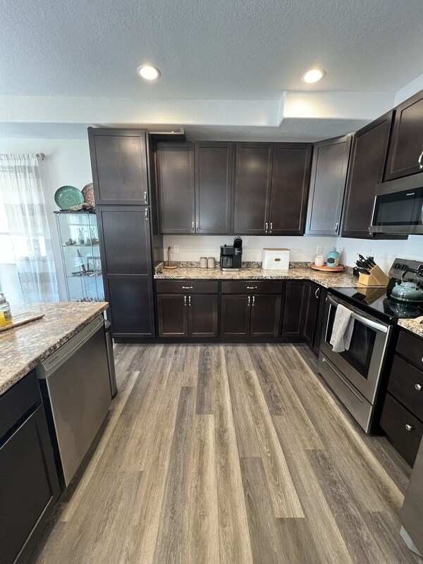 Building Photo - 1716 Kade Ct
