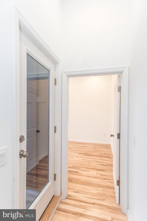 Building Photo - 315 N Preston St