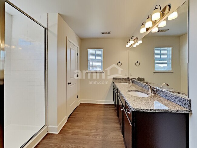 Building Photo - 4800 Horatio Ct