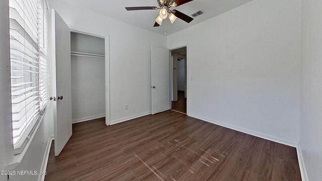 Building Photo - 3325 Claremont Rd