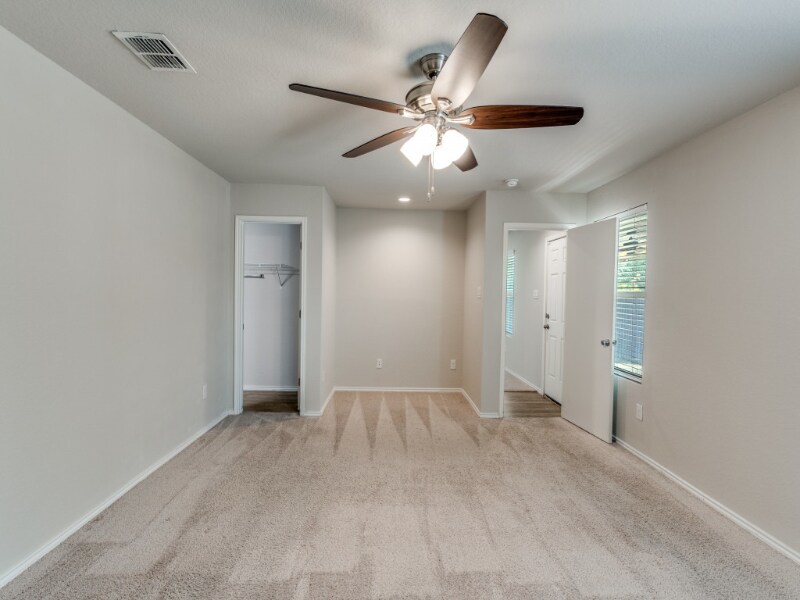 Building Photo - 3230 Dancing Oak