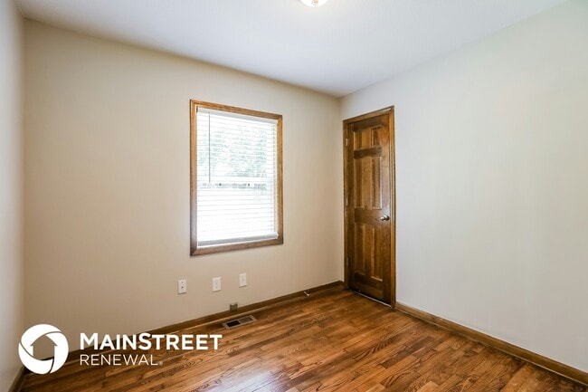 Building Photo - 2804 N 109th St