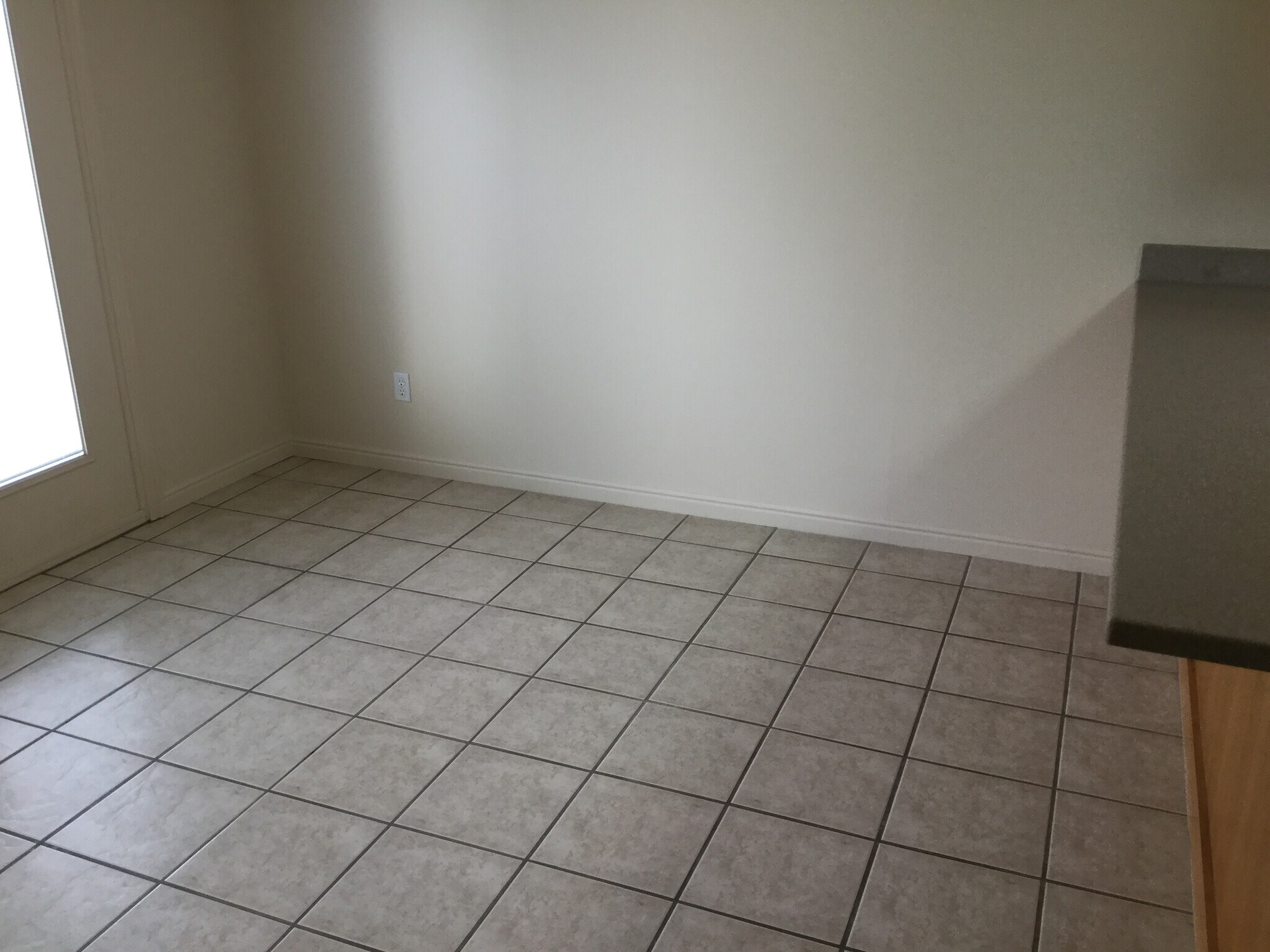 Dining room - 509 Raven Way