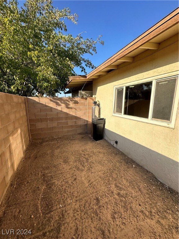 Building Photo - 5609 Gipsy Ave