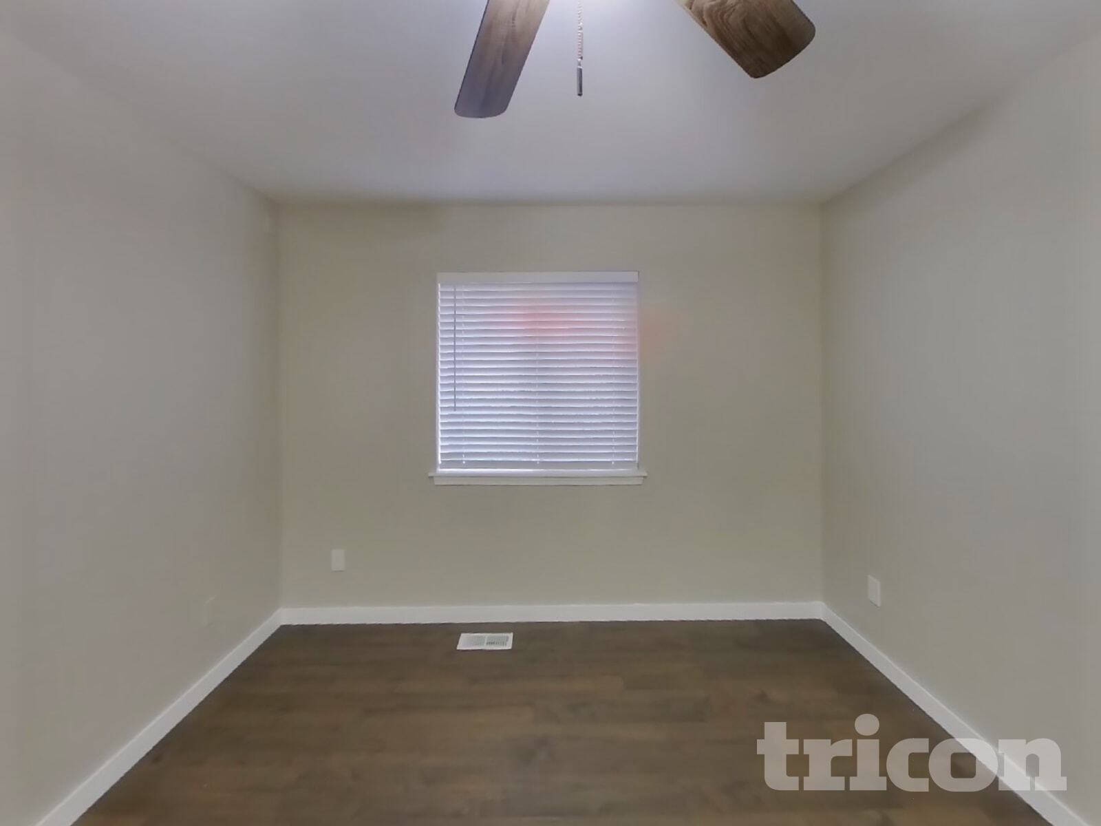 Building Photo - 16216 39th St Ct E