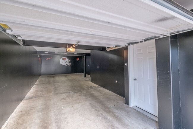 Building Photo - Stylish 2-Bedroom Condo Near OSU – Spaciou...