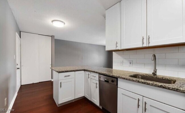 Building Photo - 25735 Lorain Rd