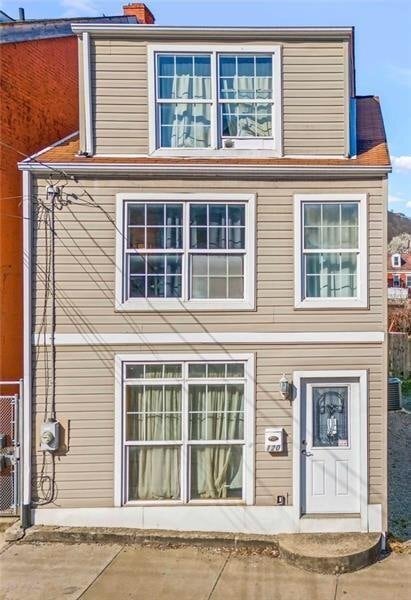 Building Photo - 120 S 12th St