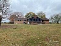 Building Photo - 228 El Bethel Rd