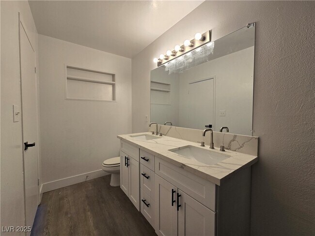 Building Photo - 4001 Via Vaquero Ave
