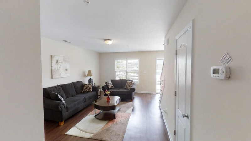 Building Photo - 347 Family Lodge Dr