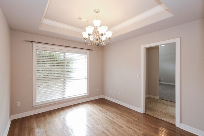 Building Photo - Stunning 3 Bedroom Home in Farmington