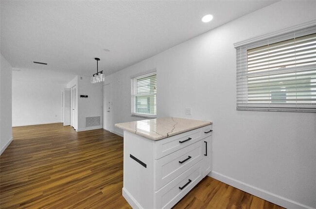 Building Photo - 2700 Bayshore Blvd