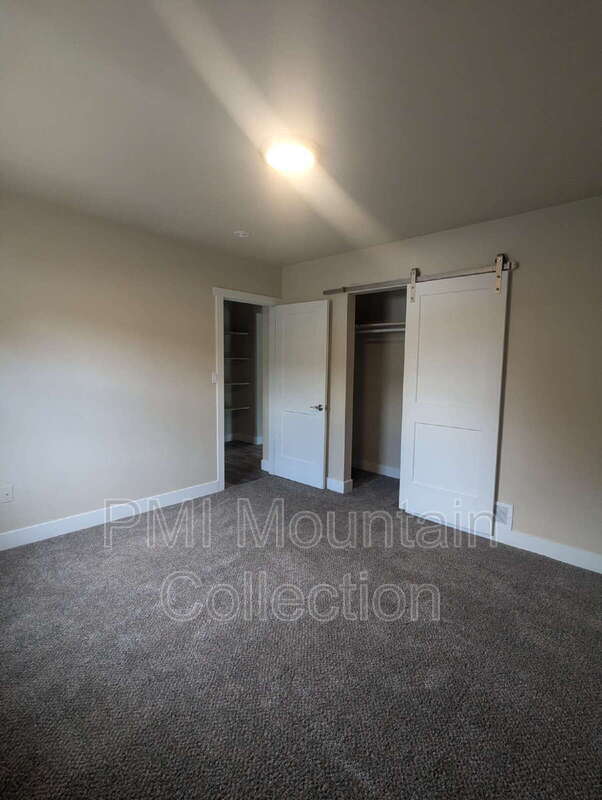 Building Photo - 249 S 400 E